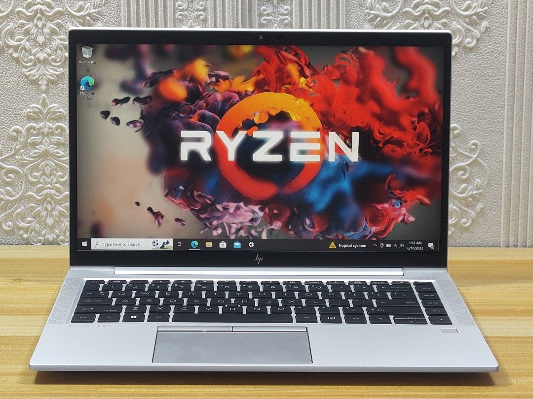 HP EliteBook 845 G7 14 AMD Ryzen 7 16 Go RAM 256Go SSD