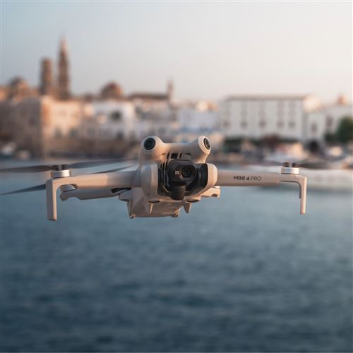 Drone Dji Mini 4 Pro Fly More Combo avec radiocommande